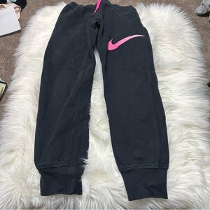 Size M Girls Pink & Black Nike Joggers E3